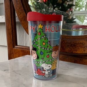 Peanuts Snoopy Festive Christmas Tervis Tumbler with Red Lid
